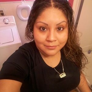 Meet your Posher, Clara